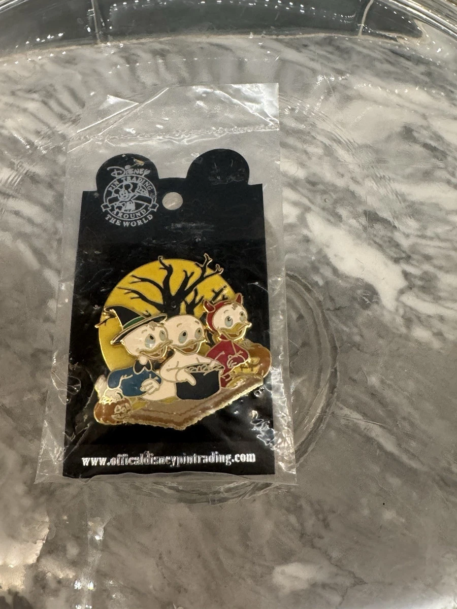 Halloween 2005 Walt Disney World Patches & Pins (1968-Now) for