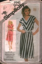9943 Vintage Simplicity SEWING Pattern Misses Pullover Dress 1980s Jiffy 12 OOP