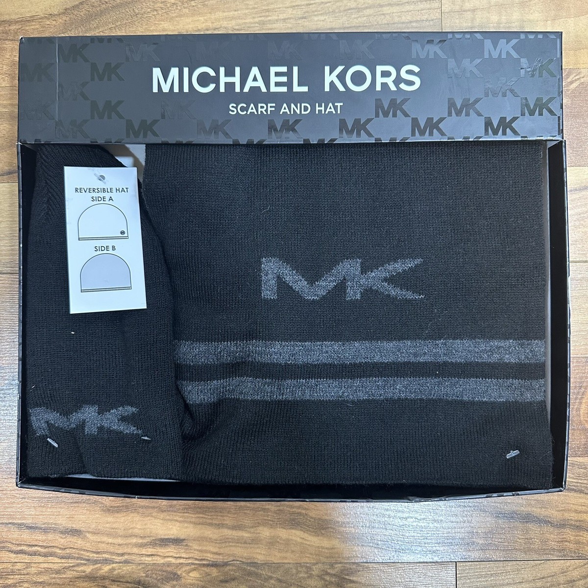 NEW Michael Kors Mens Reversible Hat and Scarf Set Black and Grey