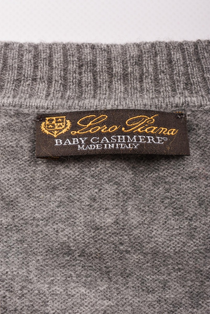 Ladies Loro Piana Baby Cashmere Classic V Neck Jumper Size L Ladies Loro Piana Baby Cashmere Classic V Neck Jumper Size L