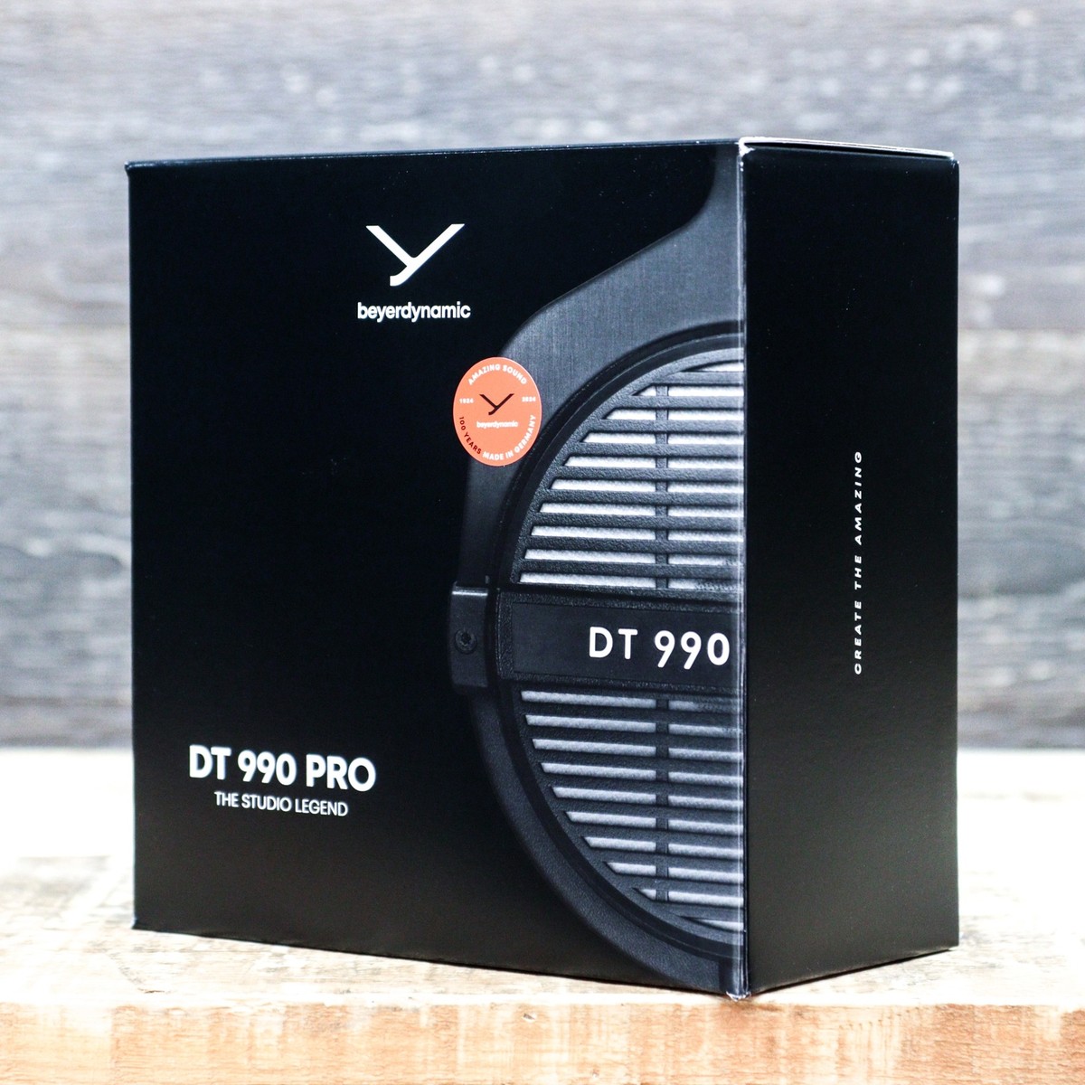 Beyerdynamic DT 990 Pro 250-Ohm Open-Back Circumaural Studio
