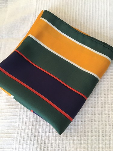 Original Seidentuch von GIVENCHY Op Art grafisch Top! Waschetikett fehlt - Bild 10 von 12