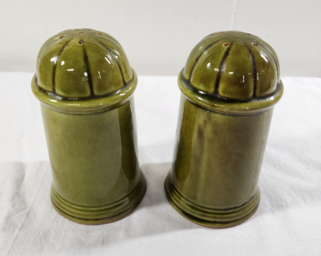 Vintage Los Angeles California Pottery Salt Pepper Shaker Set Large green 1970s