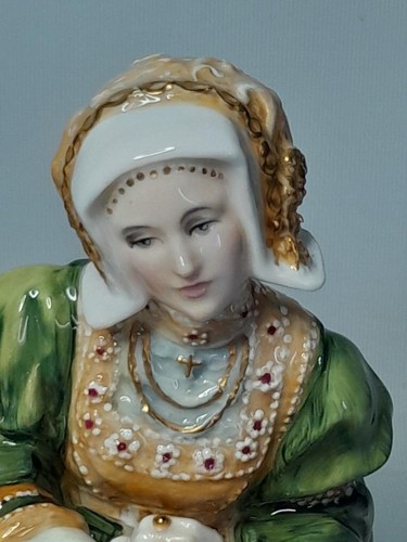 Royal Doulton ANNE OF CLEVES Figurine HN 3356 Ltd Ed Six Wives Henry VIII - Picture 2 of 9
