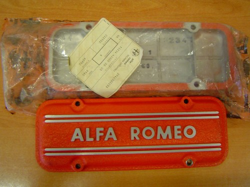 ALFA ROMEO BOXER VALVE COVERS NOS - Picture 2 of 4