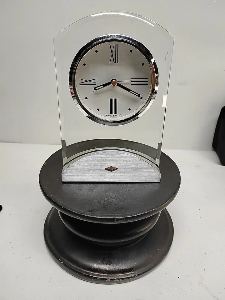 Reloj despertador de mesa HOWARD MILLER cuarzo Tribeca modelo 645-397 Foto 2 de 4