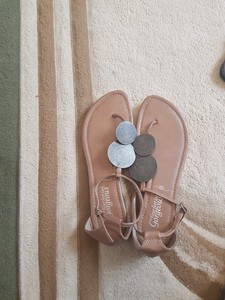 new look flip flops