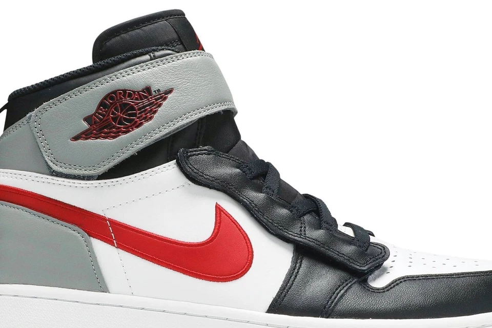 Zapatos para hombre Air Jordan Air Jordan 1 High FlyEase 'gris partícula' CQ3835-002 Foto 2 de 4