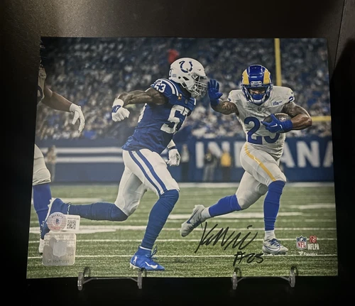 Los Angeles Rams Kyren Williams #23 Autographed Signed 8X10 Photo Beckett COA