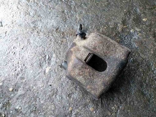 BMW 3 Touring E46 Bremssattel vorne rechts 2.00 Diesel 2000 32525119