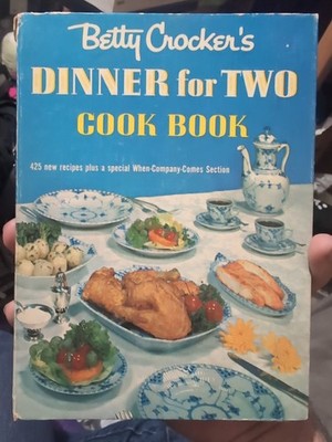 Vtg Betty Crocker's Dinner For Two Cook Book First edition First Print 1958