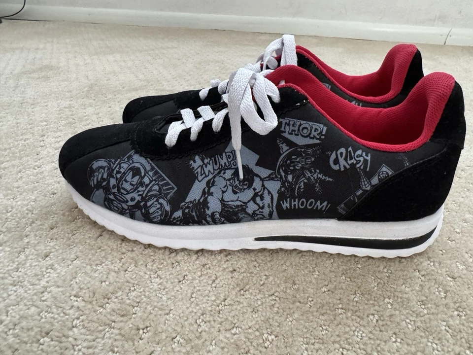MARVEL Panam Hombres Negro Rojo Gris Hulk Ironman Thor Spider-Man Zapatos (7 1/2) NUEVO Foto 2 de 4