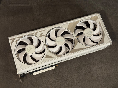 ASUS ROG Strix GeForce RTX 4080 16GB GDDR6X Grafikkarte White / Weiß
