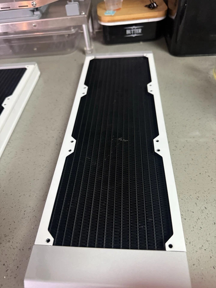 Radiador EKWB EKQuantum Superficie P420 Blanco G2U Foto 2 de 4