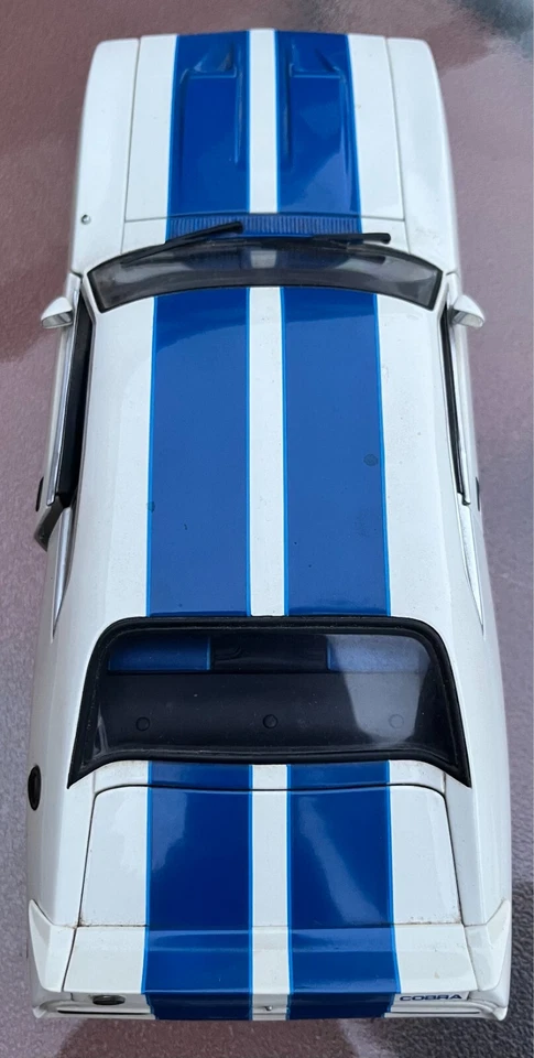 1:18 XC Ford Falcon Cobra Coupe by AUTOart Certificate of Authenticity 7600/7860 - image 4 of 4