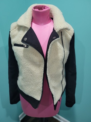 jacket Size Small Women Faux Fur Shearling Jacket Leather Delia's - Picture 3 of 7