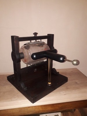 Electrostatic generator Typ nairne 1790