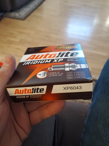 AUTOLITE IRIDIUM XP6043 Spark Plug 4 Pack