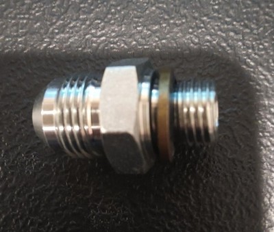 M14-1.5 x -8 JIC Adapter P7100 Pump