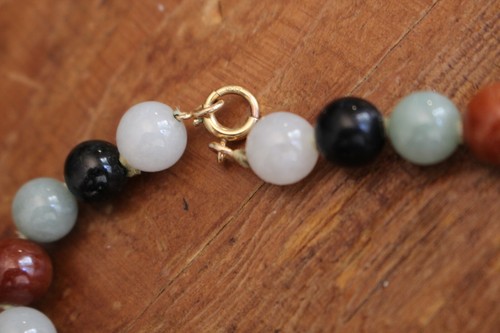 Vintage Multicolor Jade Jadeite Bead Necklace 14K Gold Clasp Knotted Strand - Picture 5 of 5