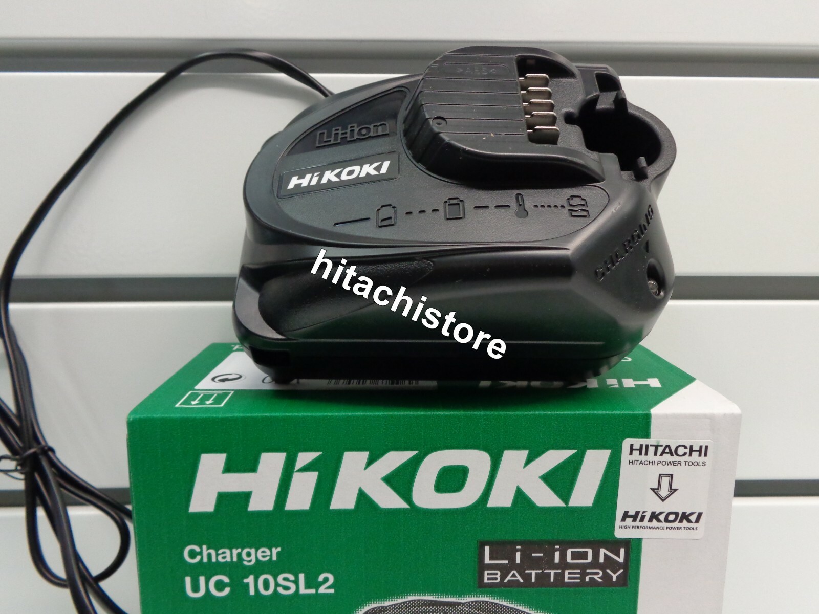 CARICABATTERIE UC10SL2 HIKOKI PER BATTERIE BCL1015 E BCL1030C HIKOKI ( HITACHI )