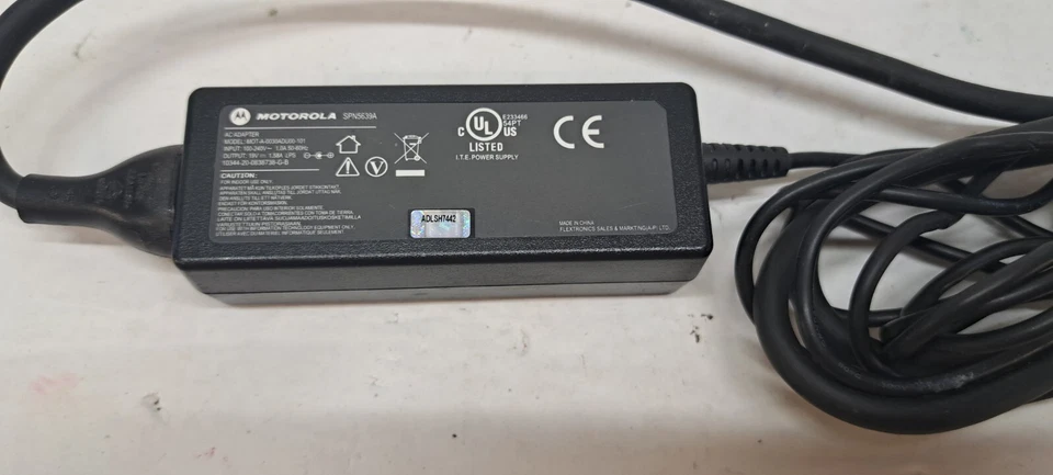 Genuine Motorola 19V AC Power Adapter Cord SPN5639A MOT-A-0030ADU00-101 Used - Image 3 of 4