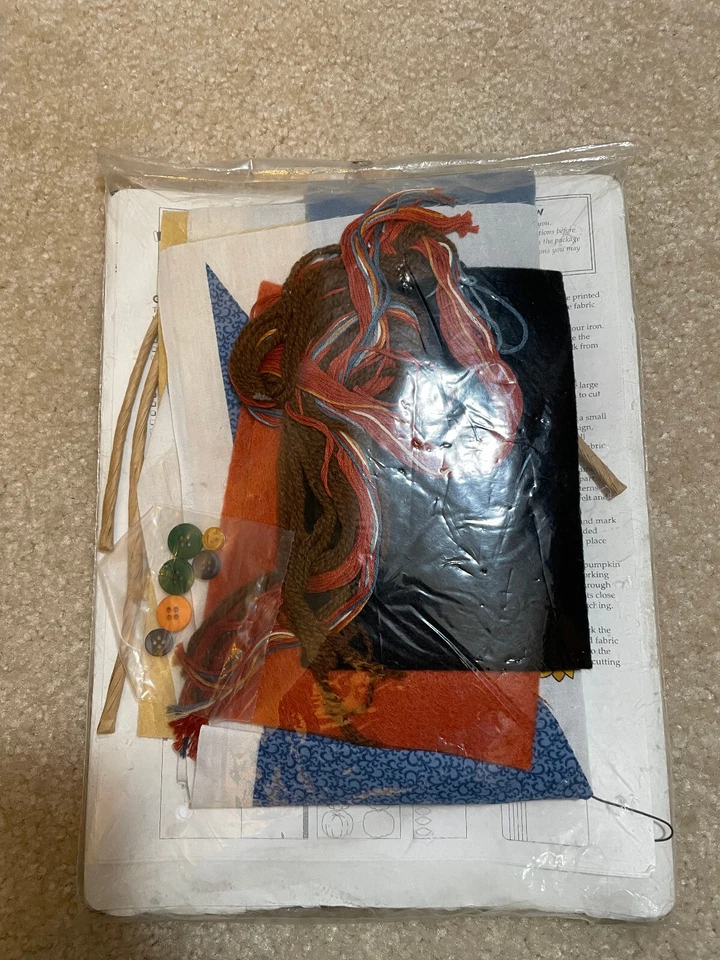 Dimensions Bottle Buddies Suzie Scarecrow Craft Kit 62109 Autumn Fall Halloween - Image 3 of 3