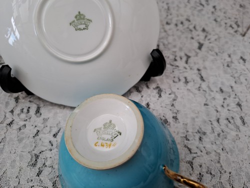 Aynsley Orchard Gold Turquoise cup and saucer *Cup cracked* - Picture 10 of 10