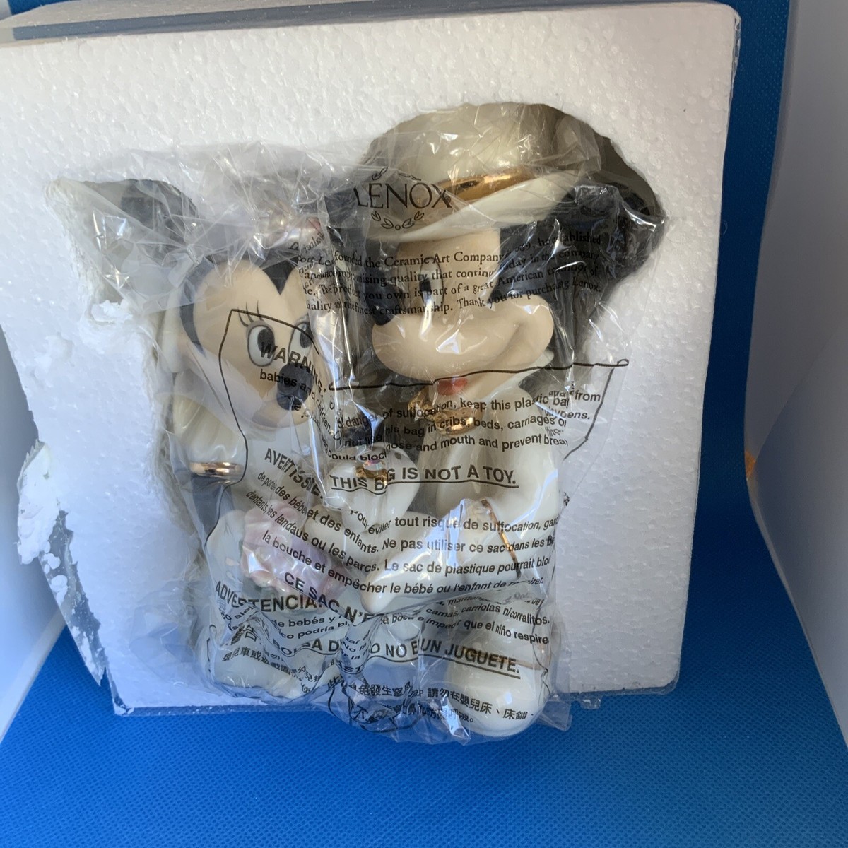 Lenox Disney Minnie's Mickey Dream Wedding Cake Topper Figurine w