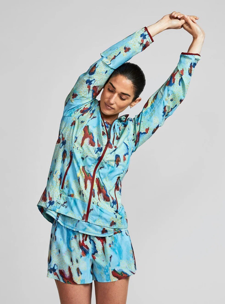BRIEFING 新品　完売品　WOMEN‘S WIND BLOUSON BRIEFING 新品完売品WOMEN'S WIND BLOUSON