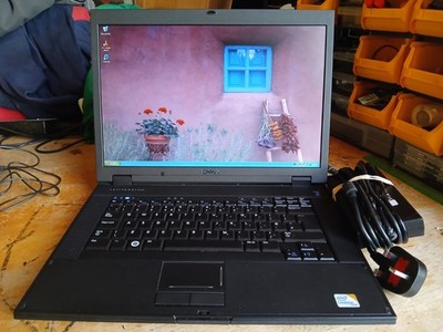 SEHR SCHNELLER AUFGERÜSTETER Dell Win XP Laptop -- RS232 / Seriell + 320GB HD + 4GB RAM (D3)