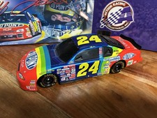 Jeff Gordon 2000 Action 24 DuPont 1:24 Diecast Car Bank