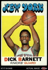 1971 Topps #17 Dick Barnett Knicks Tennessee St 4 - VG/EX
