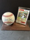Johnny Bench Signed Baseball + Card Cincinnati Reds