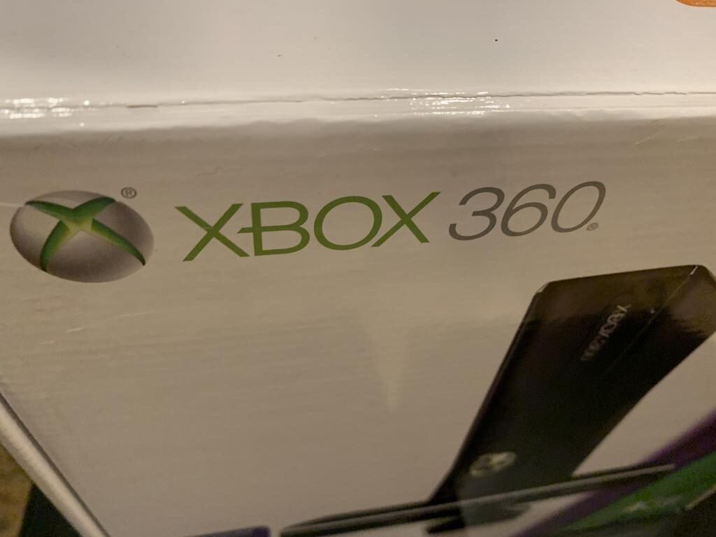 エックスボックスの360 ファイル:Xbox-360-Arcade-wController.jpg - Wikipedia