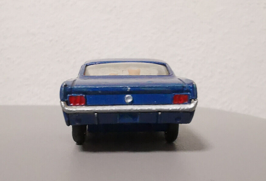Corgi Toys 320 - Ford Mustang Fastback 2+2 in Blau Vintage ohne