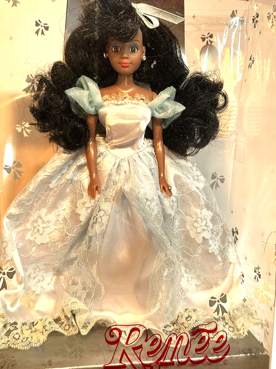 RUBIちゃん ゴスガールフレンド グレー 50体限定 インディーズ ソフビ RUBIちゃん ゴスガールフレンド グレー 50体限定 インディーズ ソフビ