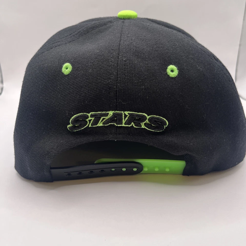 Dallas Stars Blackout Verde Borde SnapBack Sombrero Urbano Streetwear Gorra Zephyr Foto 4 de 4