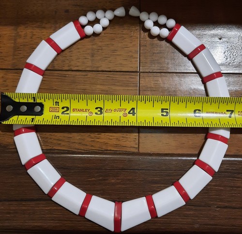 Vintage 1989 Avon rot & weiß Plexiglas oder Duroplast Halsband Halskette 20" hervorragender Zustand - Bild 4 von 7