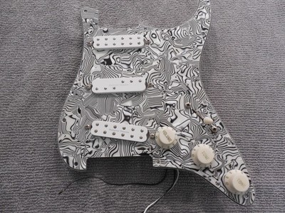 Fender Stratocaster Loaded Pickguard. Seymour Duncan Everything Axe Excellent