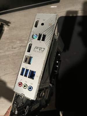 ASRock B760M Pro RS, i5 12400f cpu, and a 500GB SSD
