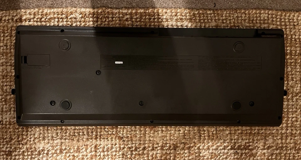 Korg Poly-800 Programmable Analogue Synthesizer Keyboard W/ Original Softcase - Image 3 of 4