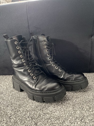 Leather Chunky Black Boots 6 - Picture 2 of 5