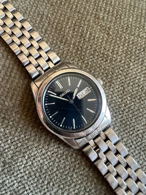 Vintage Seiko Quartz Armbanduhr Stahl 7N43-OAMO - 37 mm ca. 1995 - Bild 1 von 4
