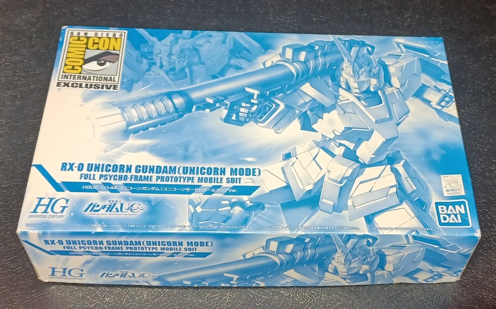 BANDAI HGUC 1/144 RX-0 UNICORN GUNDAM UNICORN MODE PEARL CLEAR Model Kit