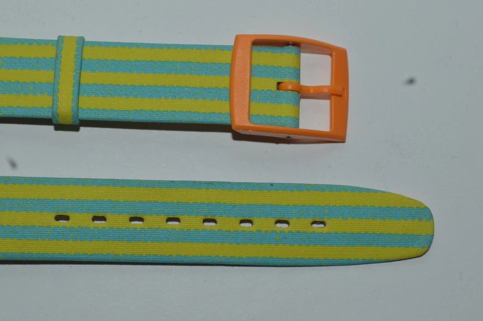 Strap for a 1993 Swatch Gents GO100 OMBRELLONE 17mm Leather France New Old Stock - Image 3 of 4