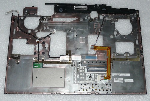 BRAND NEW GENUINE DELL PRECISION M6500 PALMREST WITH TOUCHPAD Y94M5 0Y94M5 - Picture 2 of 2