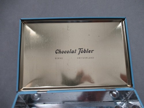Caja litográfica de hojalata Tobler de chocolate vintage ~ Berna Suiza ~ Campanas azules del Cervino - Imagen 8 de 9