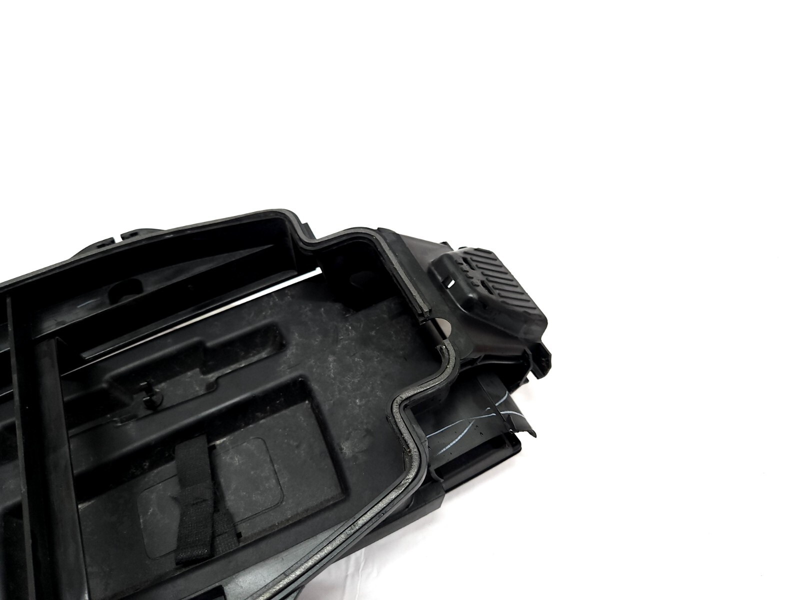 ⭐ 0308 Bmw E85 Z4 Rear Center Console Upper Storage Compartment Cover