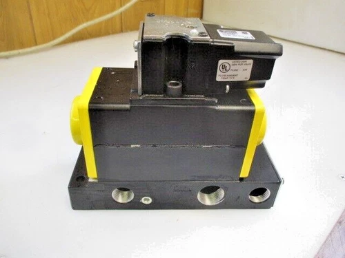 NEW PARKER PNEUMATIC SOLENOID VALVE HHB2005001